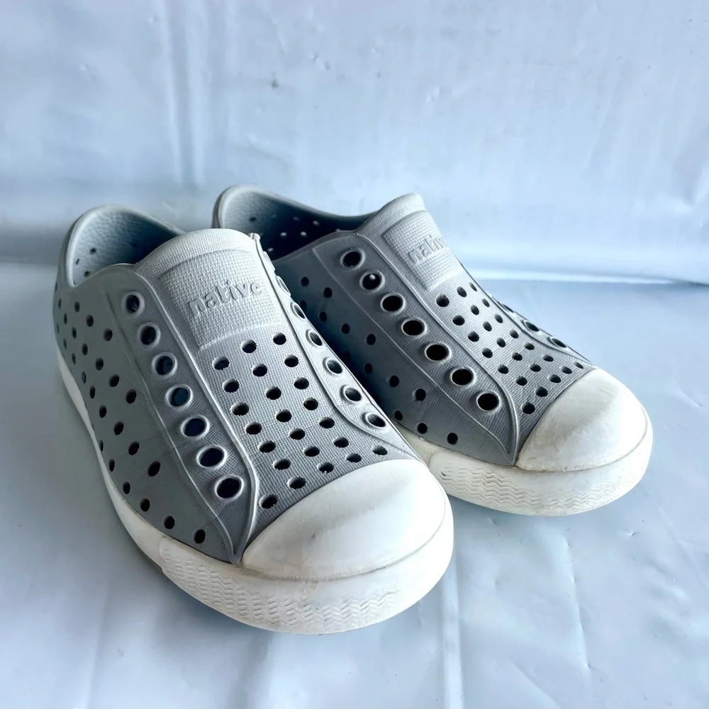 Native Jefferson Kids Waterproof Slip-On Sneaker‎ Pigeon Grey/Shell White C8